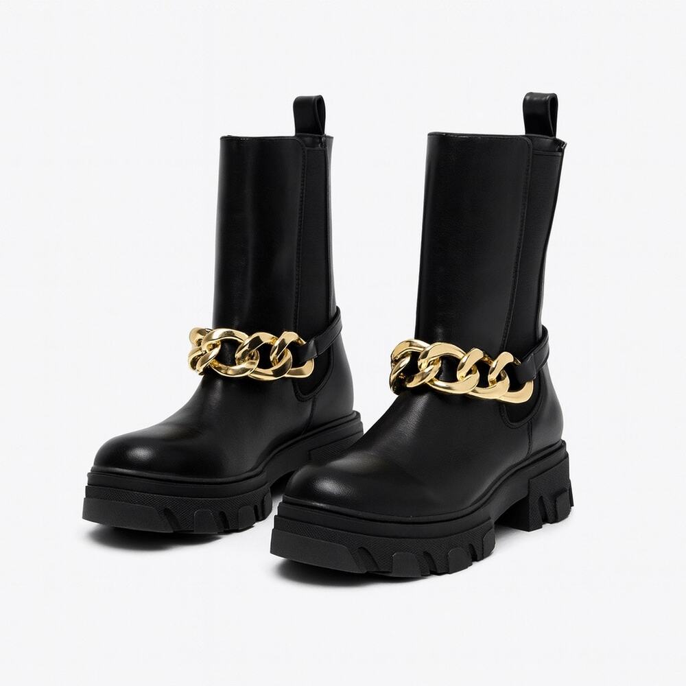 Liliana Chunky Chain Chelsea Lug Sole Boots Black
